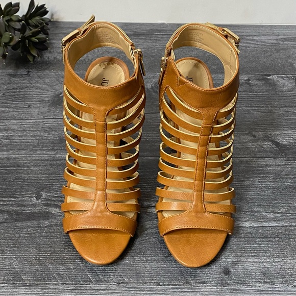 JustFab Beja Gladiator Heels - Picture 5 of 15